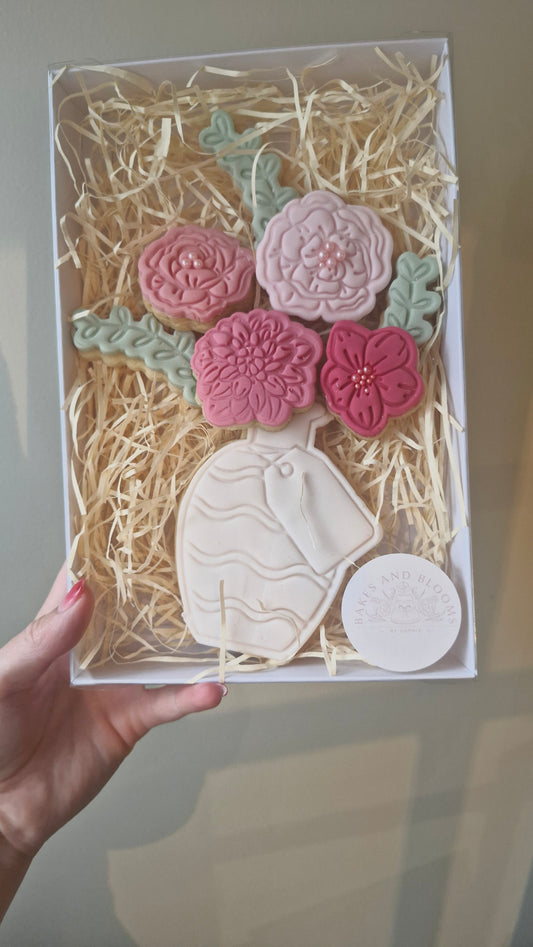 Biscuit Flower Vase